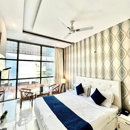 Hotel Hollywood Zirakpur Eksteriør bilde
